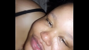 Blowjob Dan Cumshot Pada Wanita Hitam Yang Cantik.