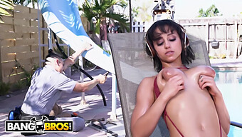 Người Đẹp Ngực Bự Người Latin Marilyn Mansion Yêu Cầu Một Con Cặc Trong Video Tuyệt Vời Này