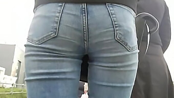 Outfits In Jeans: Public Ass