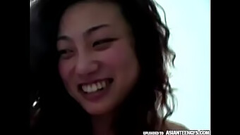 18+ Asiatische Mädchen In Einer Selbstgemachten Pornosammlung Mit Oral- Und Leck-Action