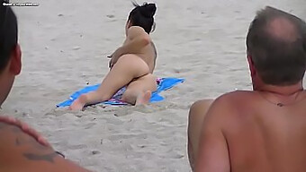 Al Aire Libre Amateur: Playa A Pelo