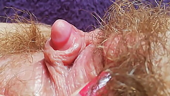 Amateur Babe'S Intense Clitoris Stimulation And Squirting