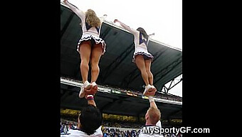 Cheerleader Sportive Voyeuriche In Mutandine E Collant!