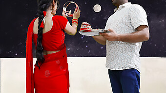 Pareja India Amateur Celebra A Karva Chauth Con Una Sesión De Garganta Profunda Salvaje Y Ruda