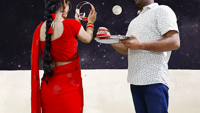 Cặp Đôi Ấn Độ Tập Làm Tình Kỷ Niệm Karva Chauth Với Một Buổi Deepthroat Dữ Dội