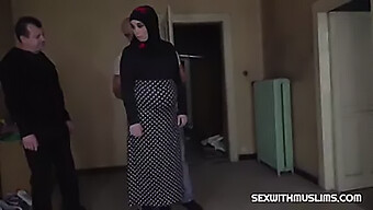 Muslim Girl Gets Her Pussy Stretched By Big Cock