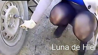 Yang Kucari Pada Wanita: Pantyhose, Humiliation, Dan Lainnya