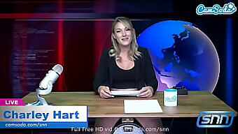 Milf Rubia De Grandes Tetas Cabalga A Sybian Y Se Masturba Durante La Transmisión De Noticias