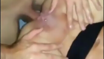 L'Intenso Climax Di Una Squirter Amatoriale