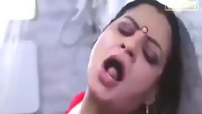 Cerita Bdsm Sapna Bhabi: Bagian 1