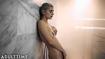 Eva Elfie'S Wet And Wild Shower Session