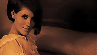 Vintage Beauty Seduces In This Fetish Video